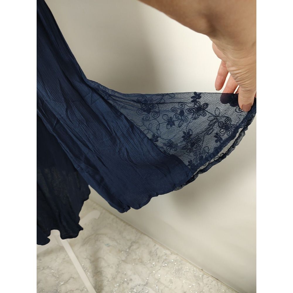 Southern Stitch Navy Blue Lace Bell Sleeve Tunic Top XL Boho V-Neck Cutout - Picture 3 of 8